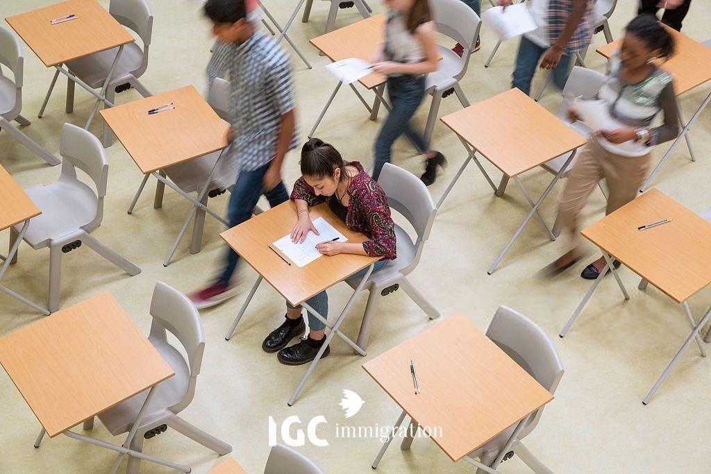 Bận cần chứng chỉ IELTS và TOEFL nếu muốn du học ở Canada
