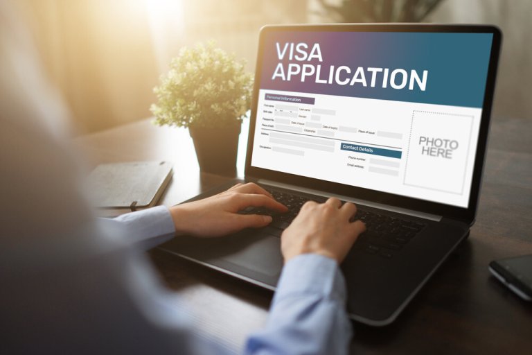 nộp đơn xin thị thực online