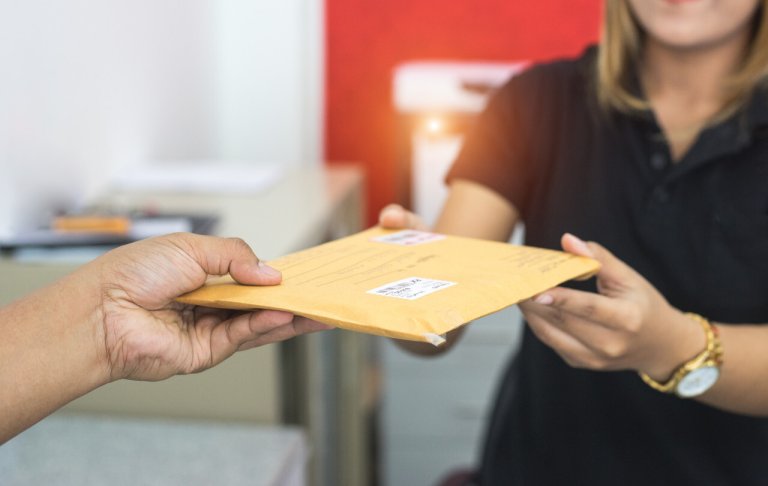 nhận kết quả thị thực tại nhà
